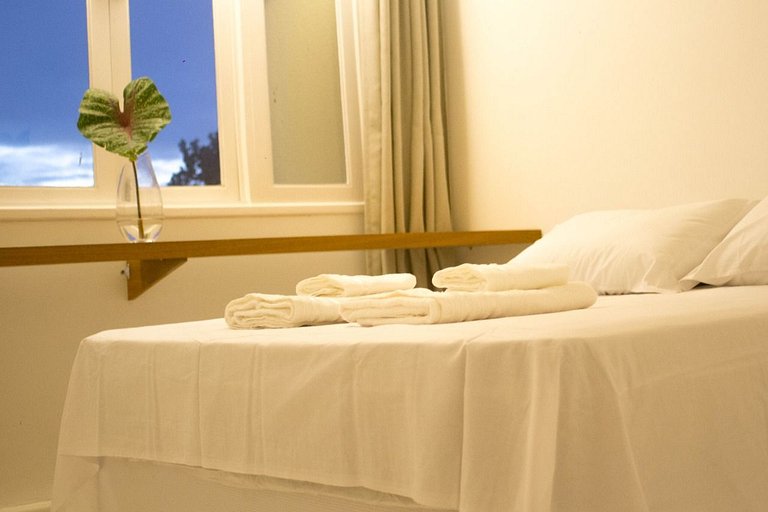 Bangalô no Pipa Atlântico Centro by Qavi