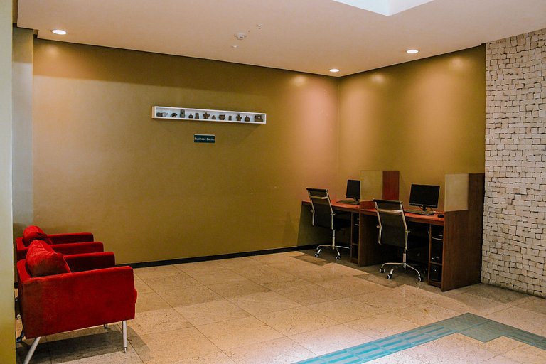 Flat 1009 Vista Parcial Mar em Petrópolis by Qavi