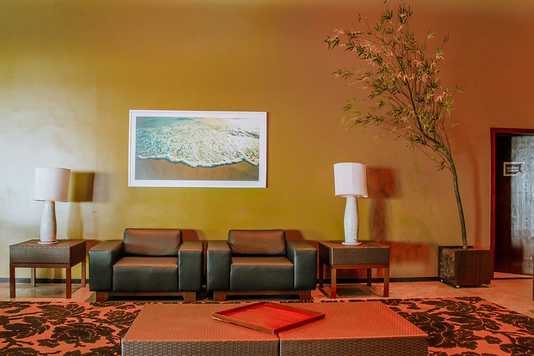 Flat 1109 Vista Parcial Mar em Petrópolis by Qavi