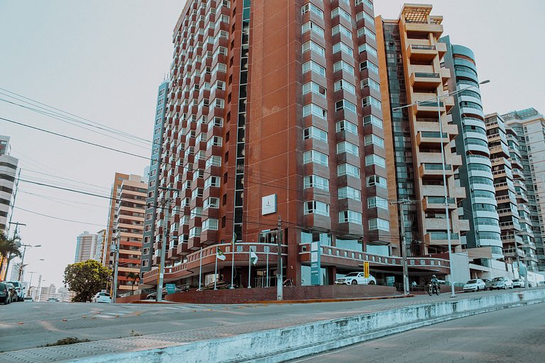 Flat 1009 Vista Parcial Mar em Petrópolis by Qavi