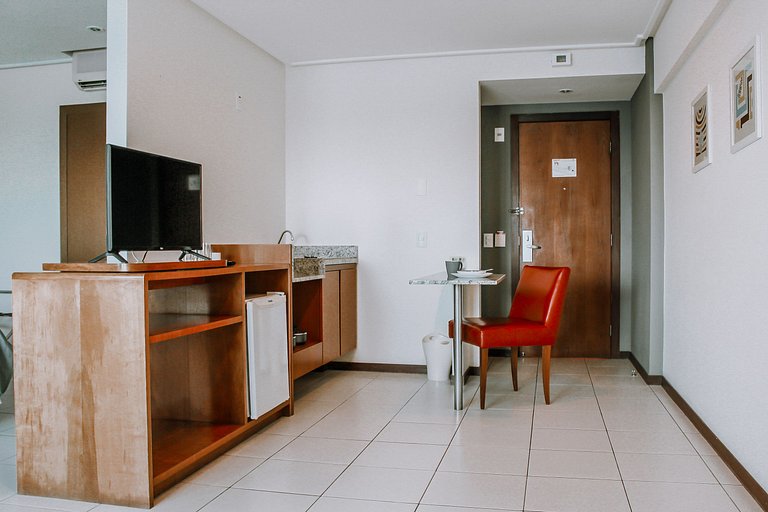 Flat 1009 Vista Parcial Mar em Petrópolis by Qavi