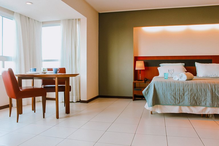 Flat 1009 Vista Parcial Mar em Petrópolis by Qavi