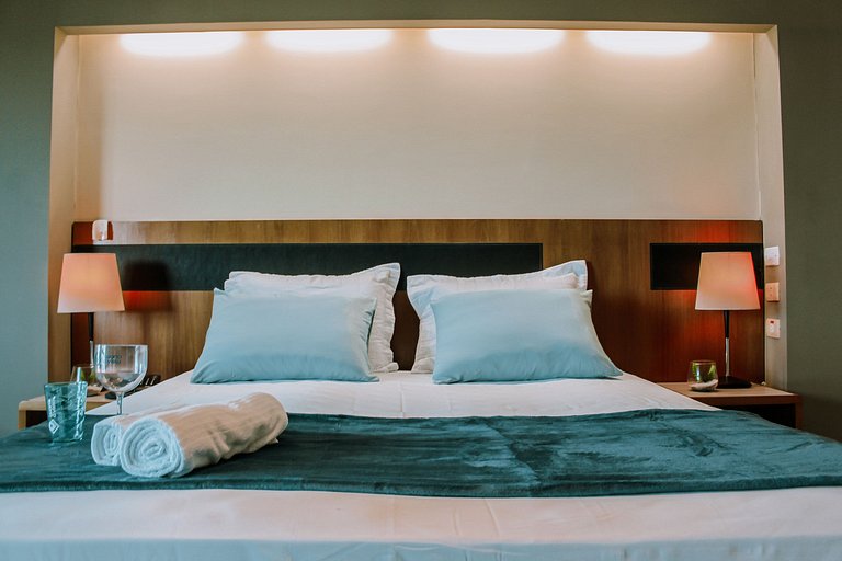 Flat 1009 Vista Parcial Mar em Petrópolis by Qavi