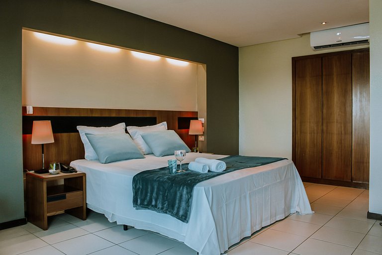 Flat 1009 Vista Parcial Mar em Petrópolis by Qavi