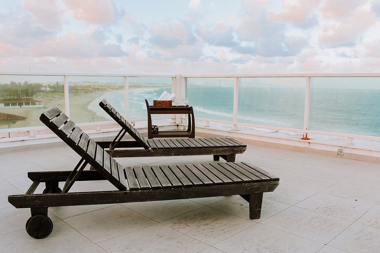 Casa beira mar na Praia da Redinha by Qavi