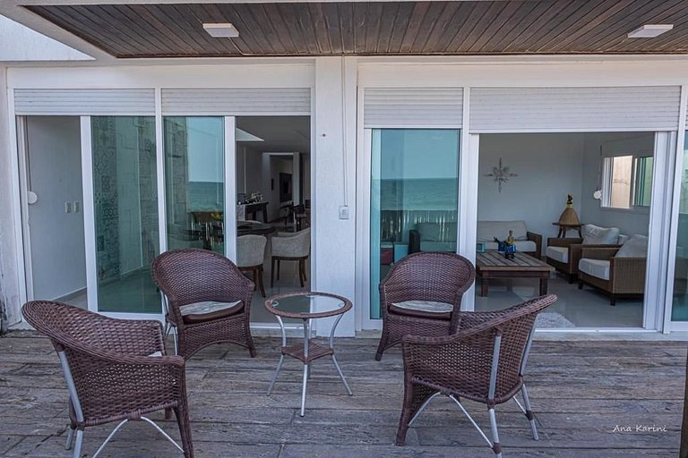 Casa beira mar na Praia da Redinha by Qavi