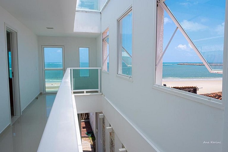 Casa beira mar na Praia da Redinha by Qavi