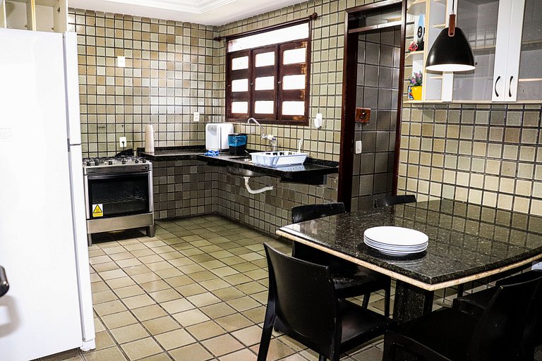 Casa com Excelente Área de Lazer em Ponta Negra
