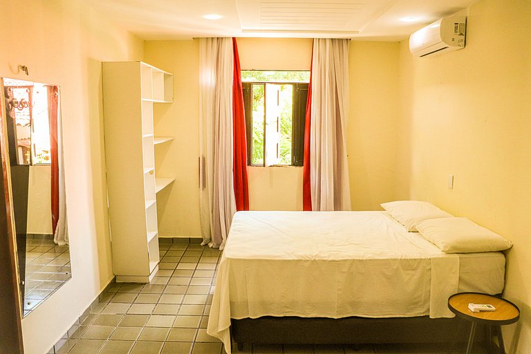 Casa com Excelente Área de Lazer em Ponta Negra