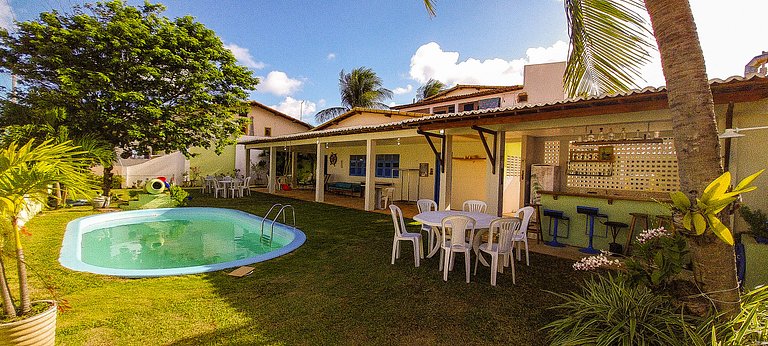 Casa com piscina na Praia de Cotovelo by Qavi