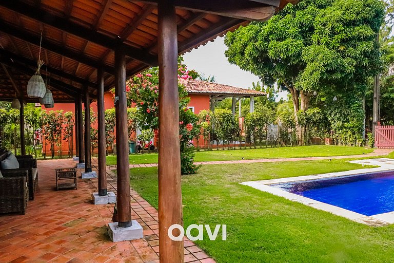 Casa com Piscina no PipaNatureza by Qavi