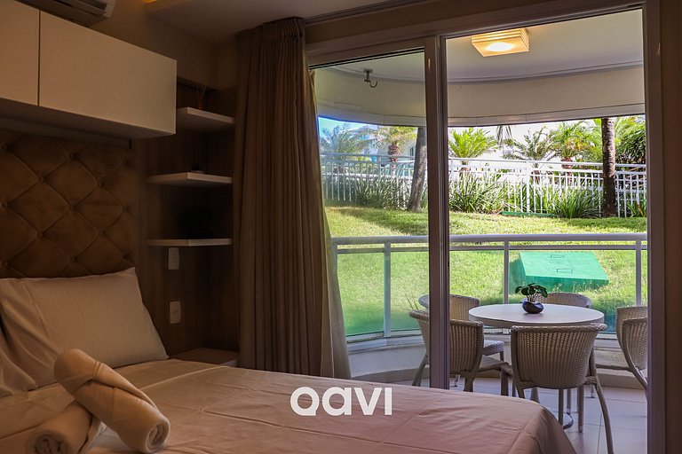 In Mare Bali Flat Premium Maui by Qavi