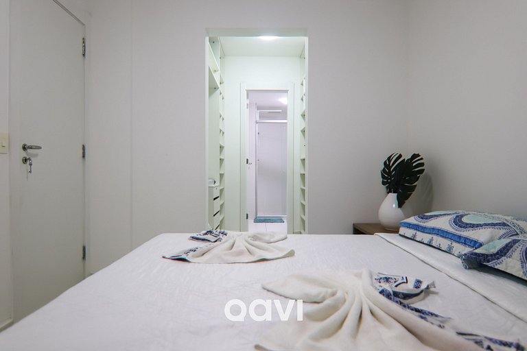 In Mare Bali Flat Paros by Qavi
