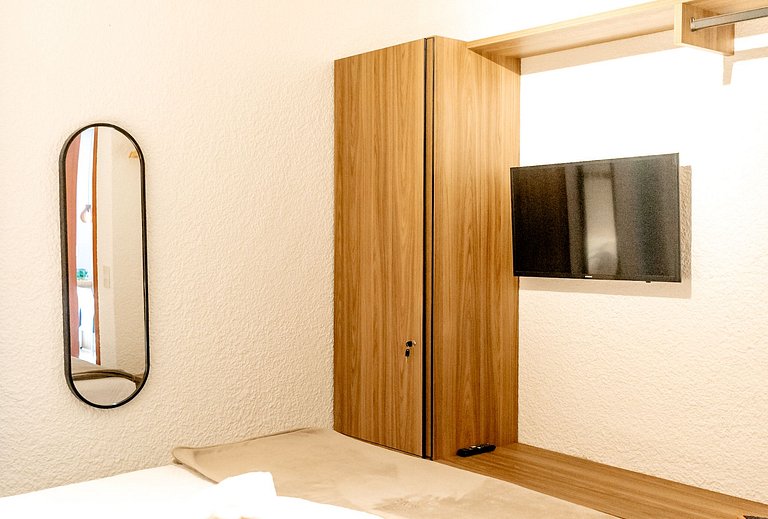 Apartamento com Piscina no Essence by Qavi