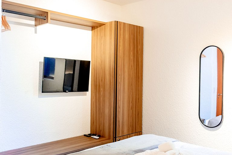 Apartamento com Piscina no Essence by Qavi