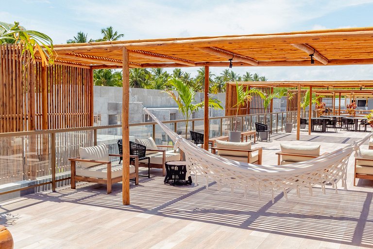 Apartamento com Piscina no Essence by Qavi