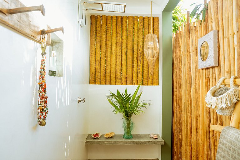 Vila Uxua Pipa by Qavi Collection