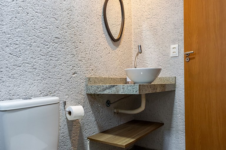 Qavi - Casa com Piscina Privativa #Lambari107