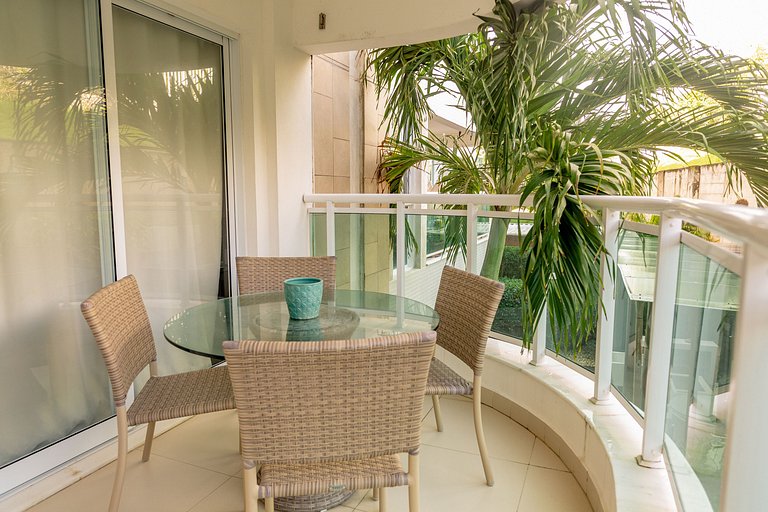 In Mare Bali Flat Marbella by Qavi