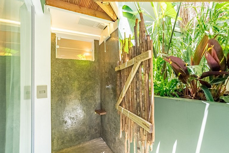 Vila Uxua Pipa by Qavi Collection