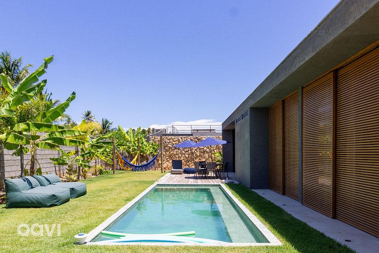 Casa com Piscina na Praia de Tatuamunha by Qavi