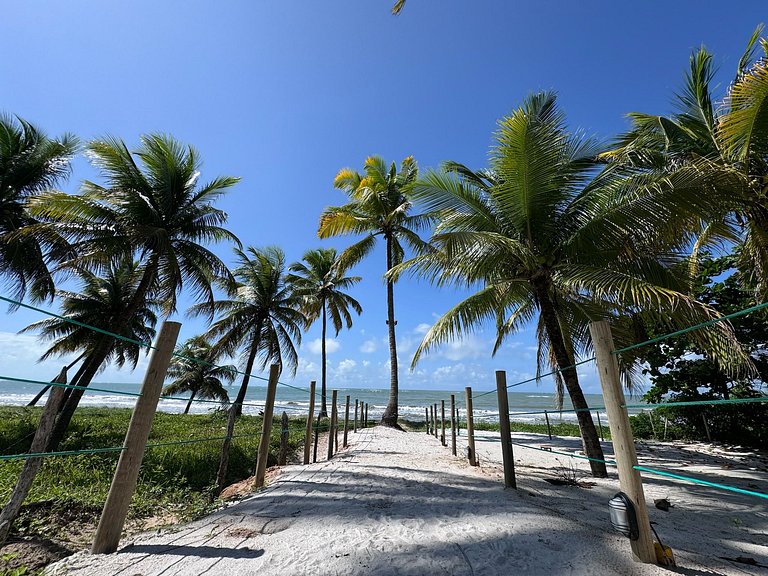 Villa Naluri Frente Mar em Japaratinga por Quarto à Vista