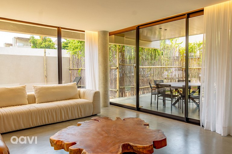 Casa com Piscina em Condomínio Beira Mar by Qavi