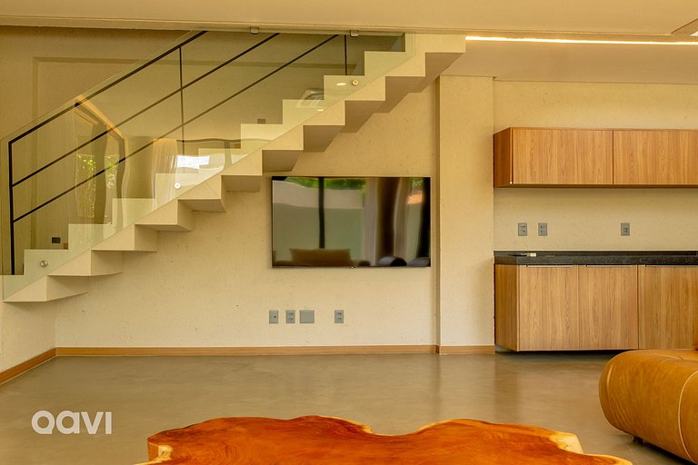 Casa com Piscina em Condomínio Beira Mar by Qavi