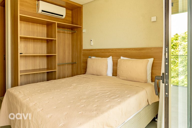 Casa com Piscina em Condomínio Beira Mar by Qavi