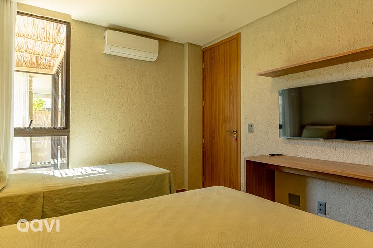 Casa com Piscina em Condomínio Beira Mar by Qavi