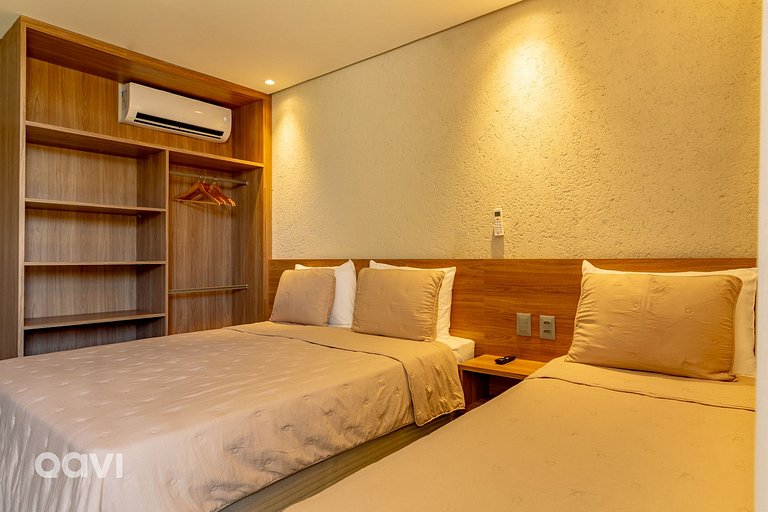 Casa com Piscina em Condomínio Beira Mar by Qavi