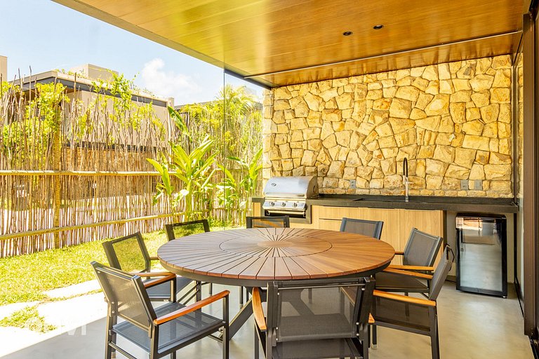 Casa com Piscina em Condomínio Beira Mar by Qavi