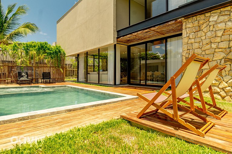 Casa com Piscina em Condomínio Beira Mar by Qavi