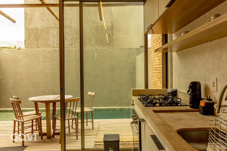 Casa com Piscina Privativa na Praia do Marceneiro - Vila Caj