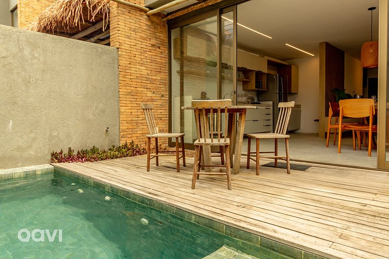Casa com Piscina Privativa na Praia do Marceneiro - Vila Caj