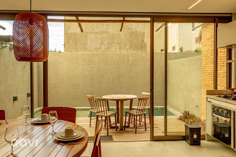 Casa com Piscina Privativa na Praia do Marceneiro - Vila Caj