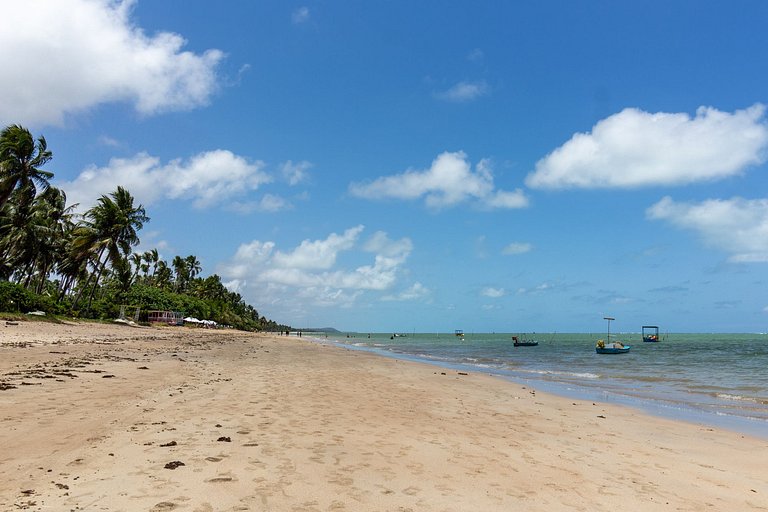 Qavi - Triplex com piscina a 250m praia do Patacho