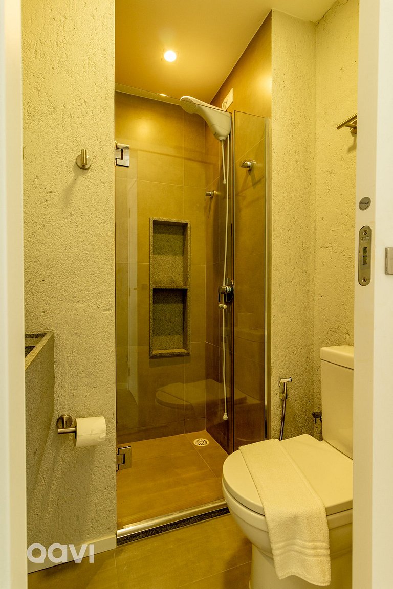 Apartamento em condomínio Tamoná 06 by Qavi