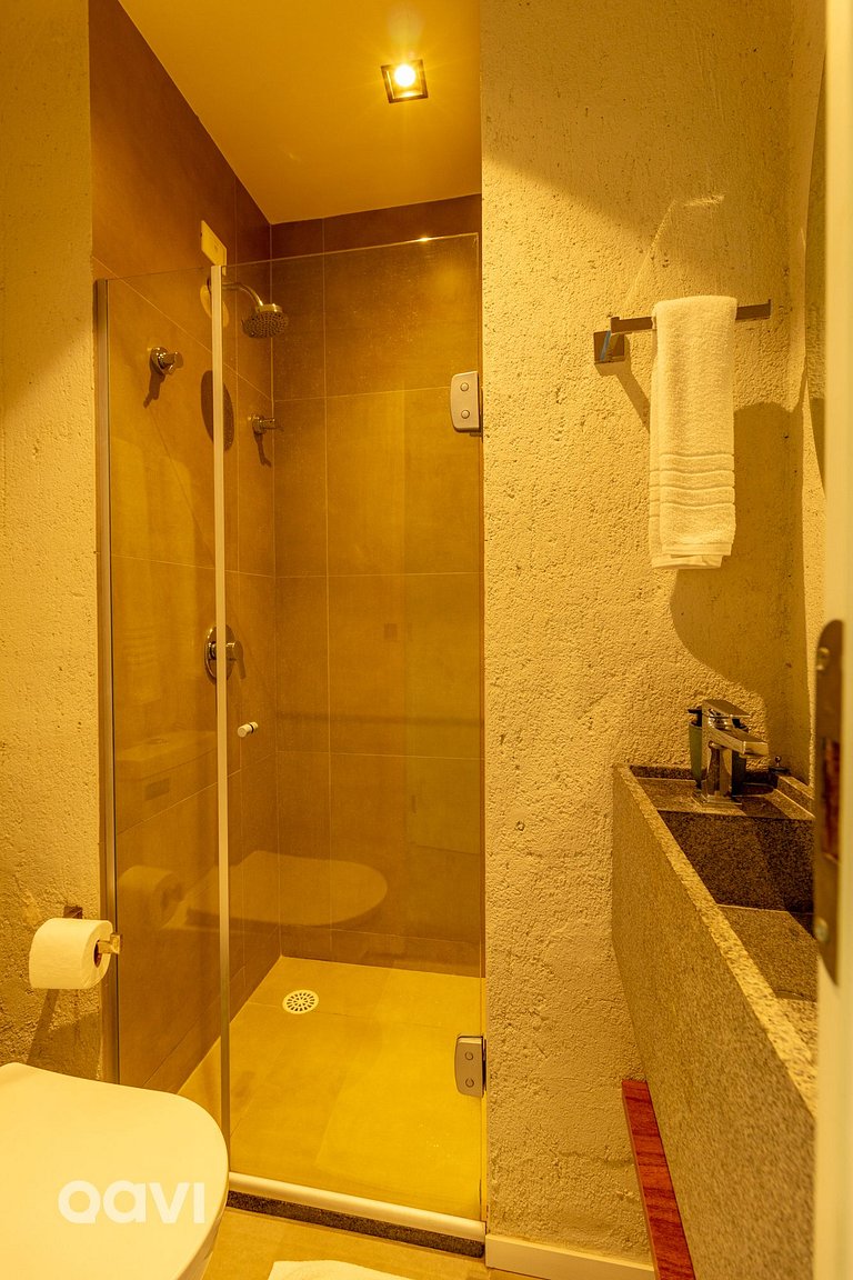 Flat com Piscina em Cobertura em Milagres by Qavi