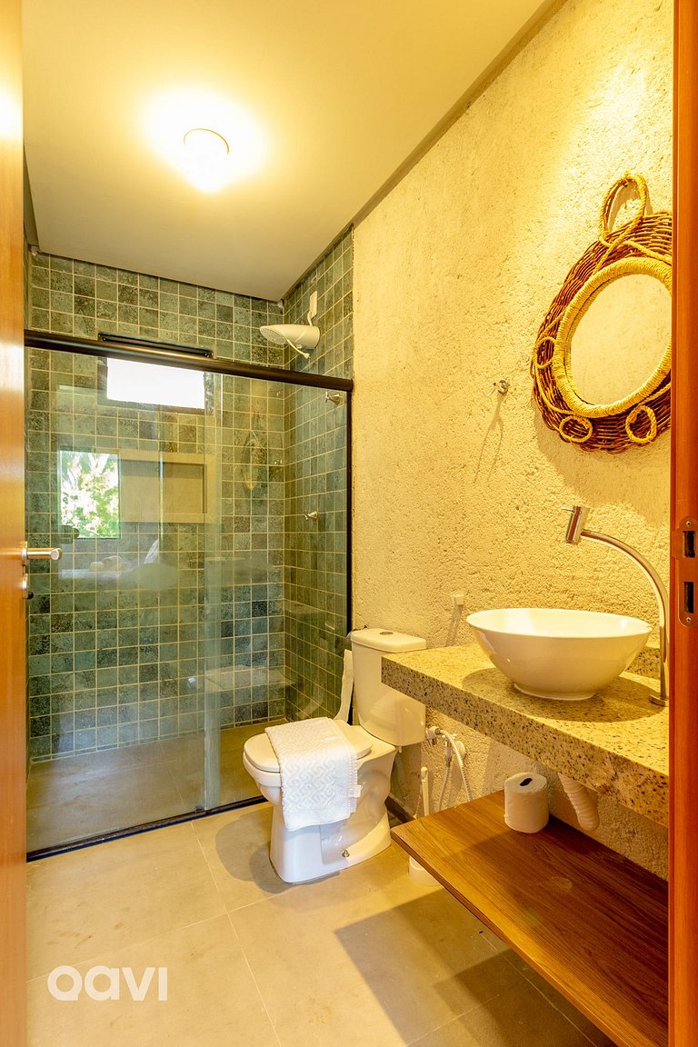 Casa com Piscina Privativa Lambari 06 by Qavi
