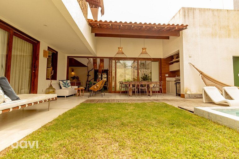 Casa Dahí na Praia do Marceneiro by Qavi