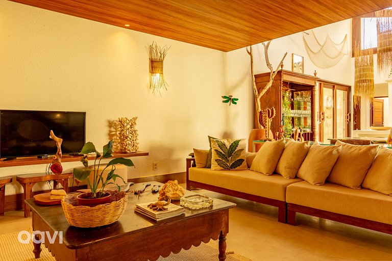 Casa Dahí na Praia do Marceneiro by Qavi