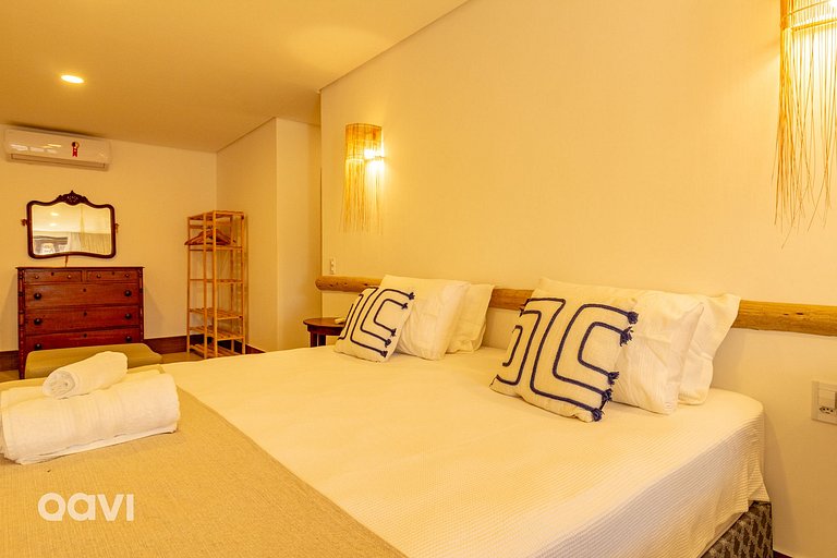 Casa Dhaí na Praia do Marceneiro by Qavi