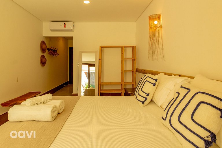 Casa Dhaí na Praia do Marceneiro by Qavi