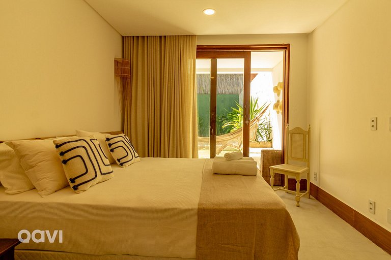Casa Dahí na Praia do Marceneiro by Qavi