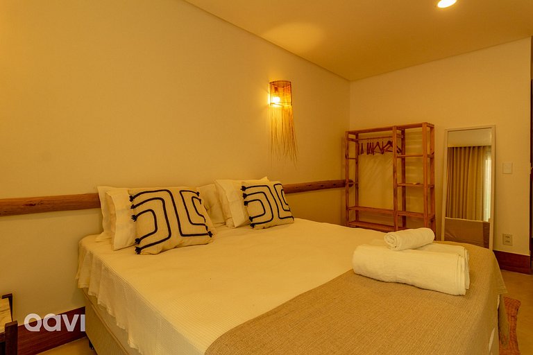 Casa Dahí na Praia do Marceneiro by Qavi