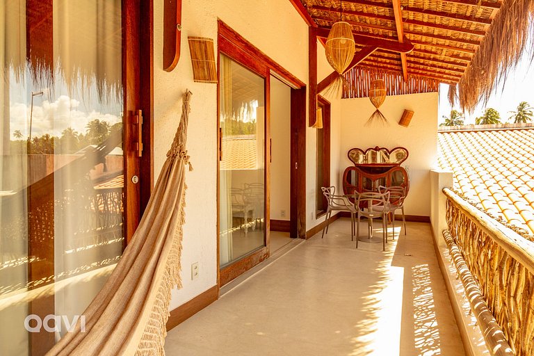 Casa Dahí na Praia do Marceneiro by Qavi