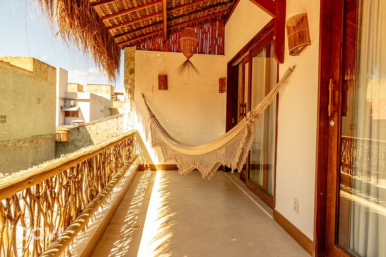Casa Dahí na Praia do Marceneiro by Qavi