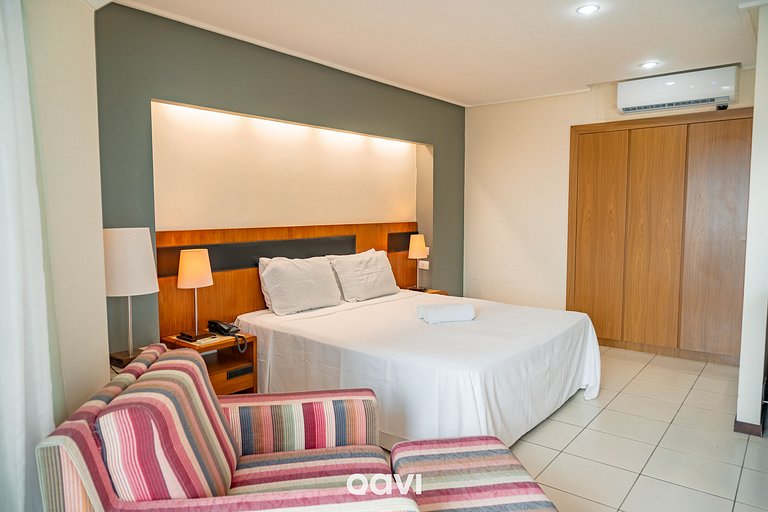 Flat 1109 Vista Parcial Mar em Petrópolis by Qavi