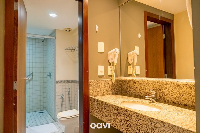 Flat 1109 Vista Parcial Mar em Petrópolis by Qavi